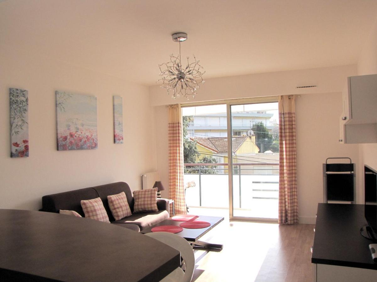 Appartement Moderne A Antibes 50 M² Vue Sur Jardin Luaran gambar